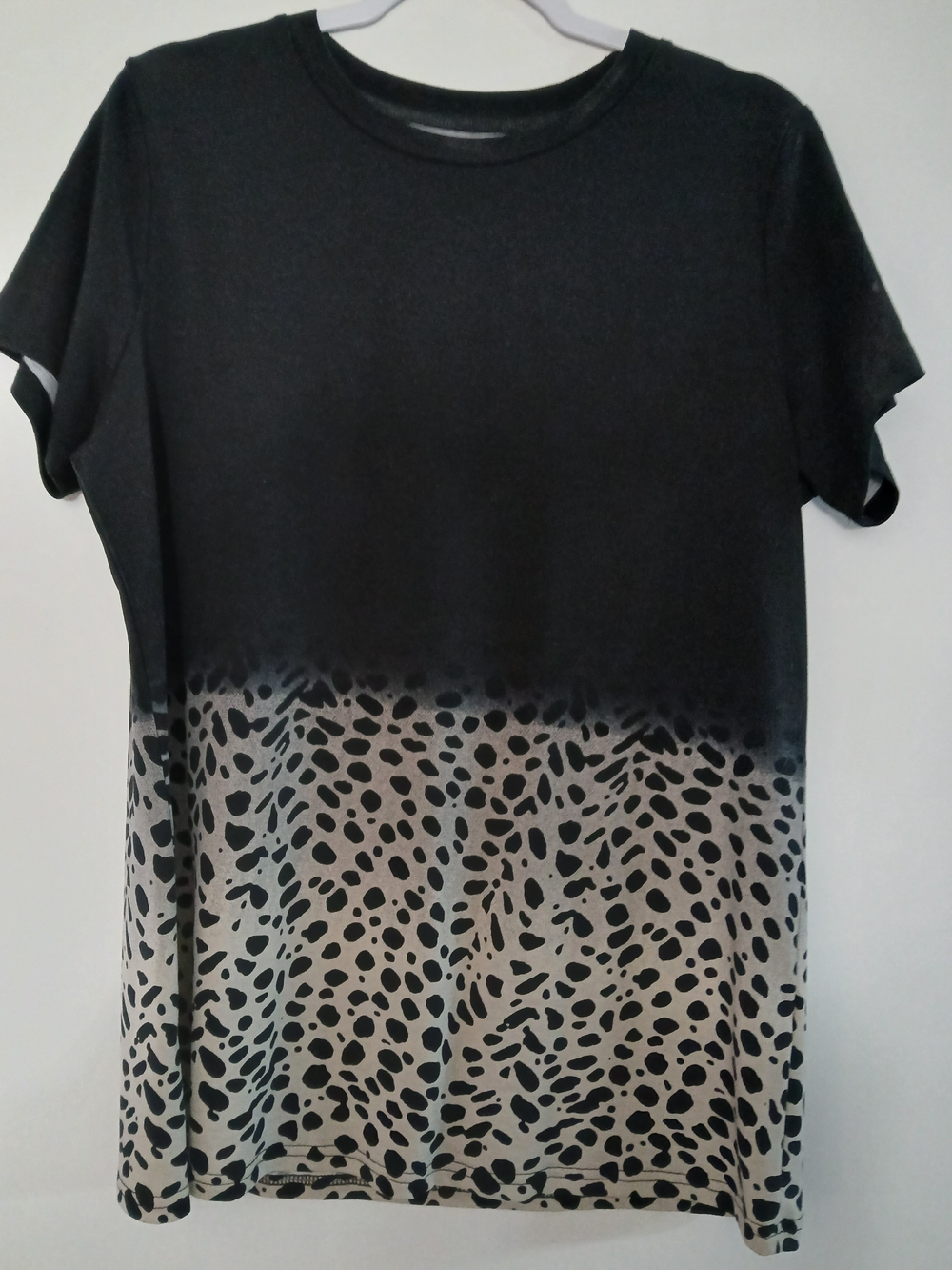 Women's Black & Cream Animal-Print Short Sleeve Tee